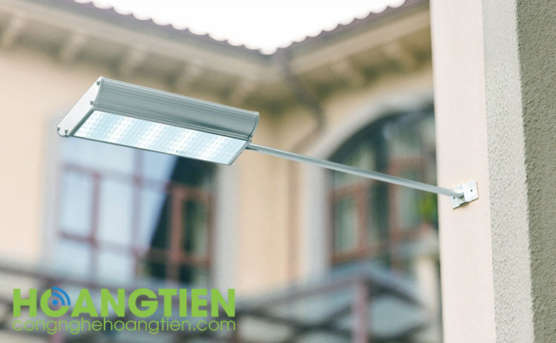 Đèn năng lượng mặt trời vỏ nhôm 70 LED SL47